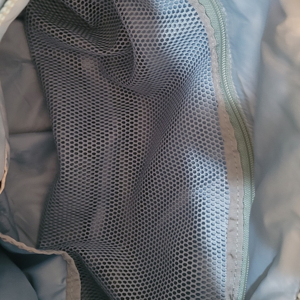 Micheal KORS Quilted Light Blue Travel Bag 19 In. Length and 14 In Deep. - Picture 16 of 17